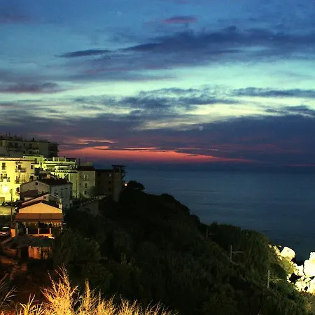 Park Americana Hotel 3*